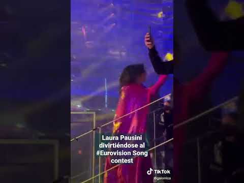 Laura Pausini divirtiéndose al #Eurovision Song contest