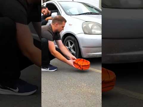 ⚽🚗 كرة القدم تنقذ إطار السيارة! 😂😱 #shorts