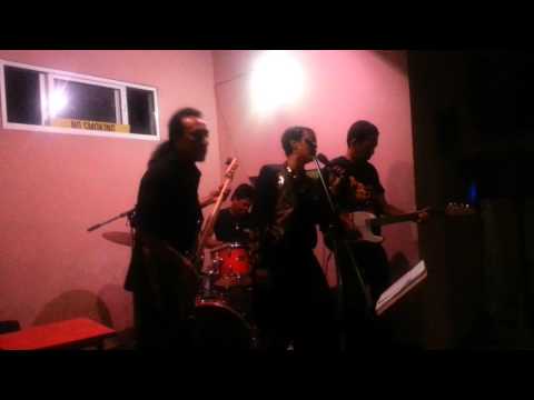 Zandry Lapoasy - Iary live