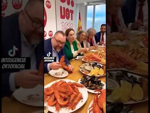 Cena navideña pesoe #españa #humor #politica