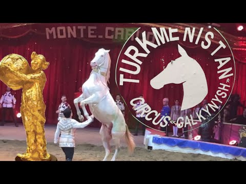 I Cosacchi Galkynysh del Turkmenistan con i cavalli Akha Teke -47º Festival del Circo di Montecarlo