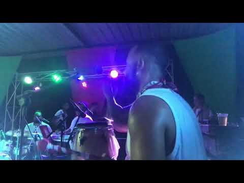 PANCADINHA ( BANDA PAGODÃO DAS ANTIGAS)