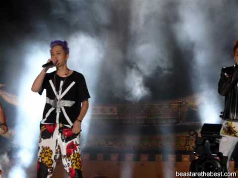 [Fancam] BEAST 120726 - Thanks To (Guerilla Concert in Gwanghwamun Square)