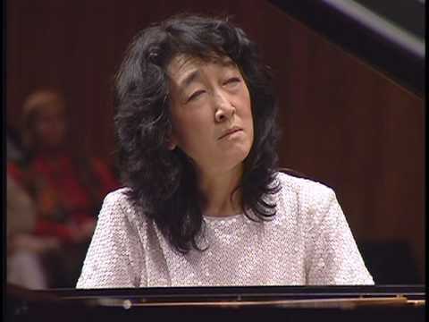 Uchida Beethoven Piano Concerto No.4 2nd