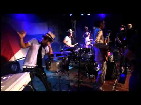 Qva Libre - Ando caliente (2012)