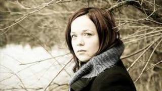 A Case of You (Joni Mitchell) - Allison Crowe live w. lyrics