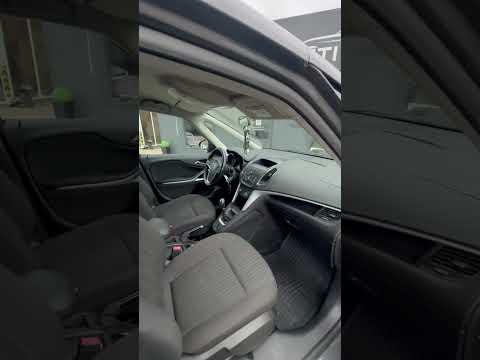 фото opel zafira c 0