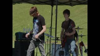 Where's The Powder Room? - Feeding Fear