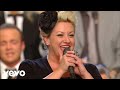 Bill & Gloria Gaither - Yes, I Know [Live]