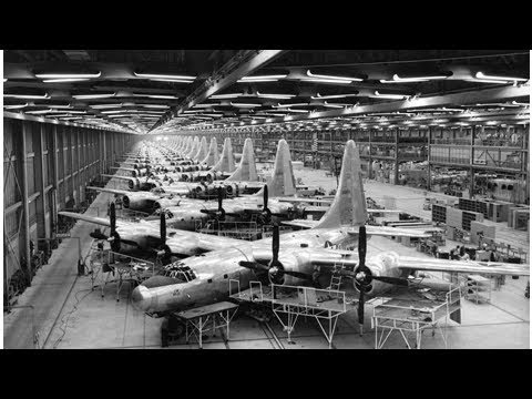 B-32 Dominator bomber factory in Fort Worth, 1944