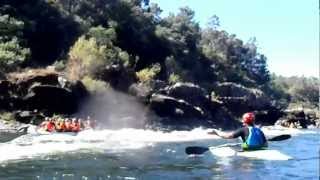 preview picture of video 'Melgaço Radical - Rafting 2012-09-15 - Video 1/5'