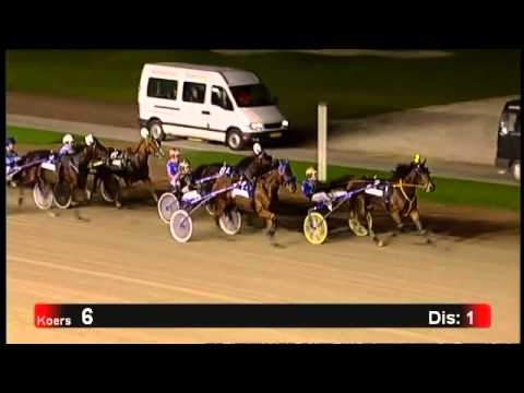 Victoria Park Wolvega 20-10-2012 koers 6 CORNELIA UNIA - R.BAKKER