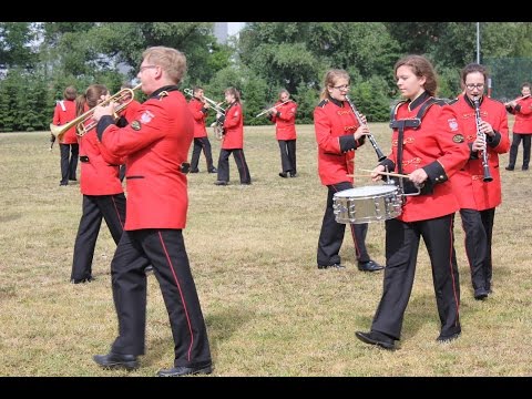 IX Turniej Orkiestr Dętych o "Kryształowe Koło" - Musztra paradna orkiestry z Uniejowa