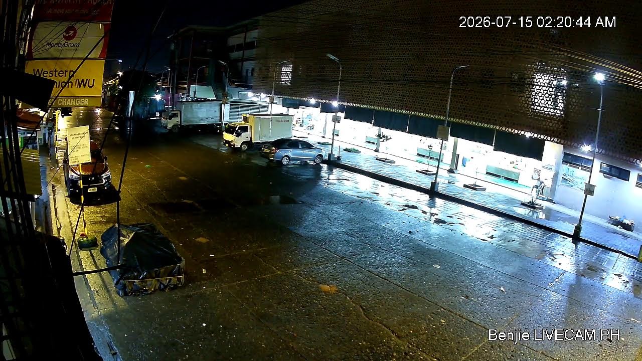 Live webcam view of Agdao New Market Street Corner