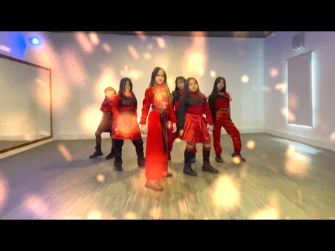 EVERGLOW - FIRST | DANCE COVER BY TRIXIE