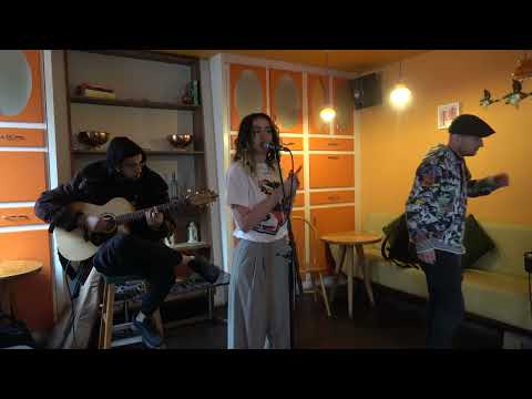 Valencia Grace - "What A Shame" soundcheck live from Sheffield