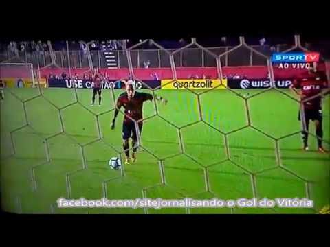 Gol do Vitória Neilton cobrando pênalti. 1 a 0 no Inter e decisão nos pênaltis.