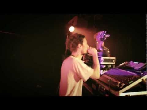 Mayd Hubb Meets Joe Pilgrim - Holy Light (Dub Version) Live -