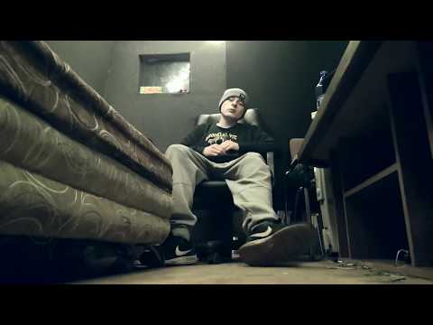 Kapitalny 86/1 - Tonę (prod. VINTAGEMAN)