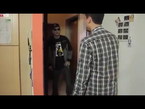 Clementino va a casa di un fan - Tim Music Live A Casa Tua 26-10-2015