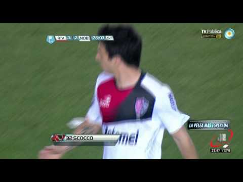 GOL DE SCOCCO PENAL - RIVER 3 NEWELL'S 3 - FECHA 6 (09 09 2012)