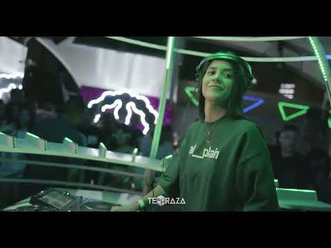 DANIH / EXCLUSIVE SET / TECHRAZA