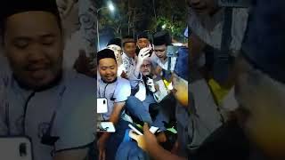 Download lagu mustofa atef turun panggung menyapa ribuan pengemar nya mp3 Download lagu mustofa atef turun panggung menyapa ribuan pengemar nya mp3