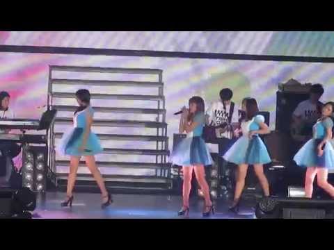 A PINK _LUV_ LIVE IN SINGAPORE