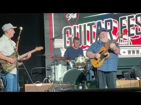 Redd Volkaert soloing over Liza Jane