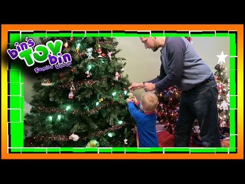 DECORATING OUR CHRISTMAS TREE!! 11.29.2016 | Bins Toy Bin Daily Vlog