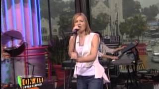 Dido - Don&#39;t Leave Home (Live On-Air 31 May 2004)