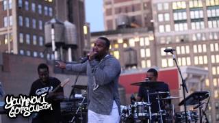Avant Performing His New Single "Special" on the Capitol Records Rooftop