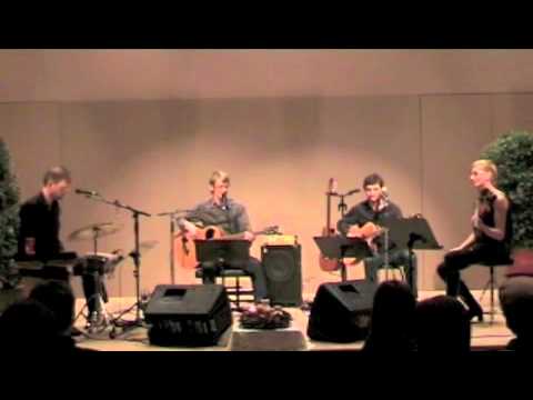 Hari Baumgartner & Akustix - Süßer die Glocken