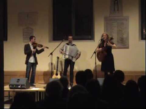 Makedonsko Devojce / Out of Breath from the Tea Hodzic Trio - Acoustic Balkan Music