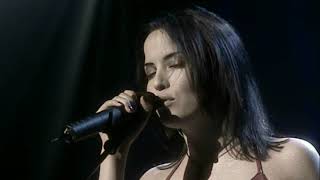 The Corrs - Give Me a Reason (Live in London)