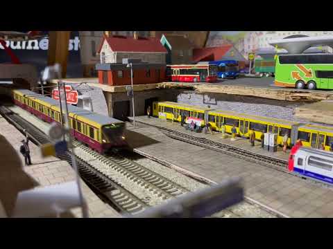 Twitter Model Train Show 2022 - Elliottplatz Metro Edition