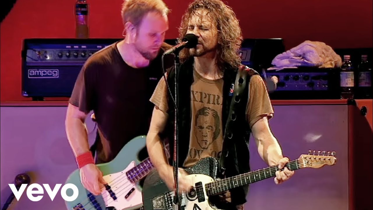 Pearl Jam - Better Man (Live from Madison Square Garden) - YouTube