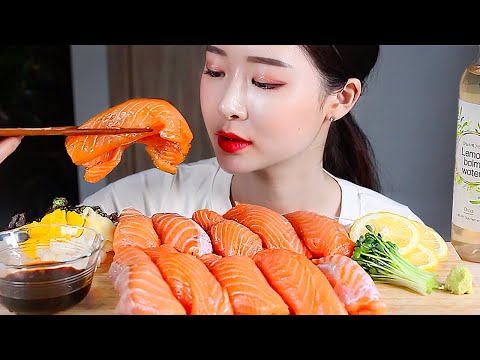 대왕연어초밥 리얼사운드먹방 / Giant Salmon Sushi Mukbang Eating Show суши サーモン ปลาแซลมอน Cá hồi Лосось 三文鱼 Video