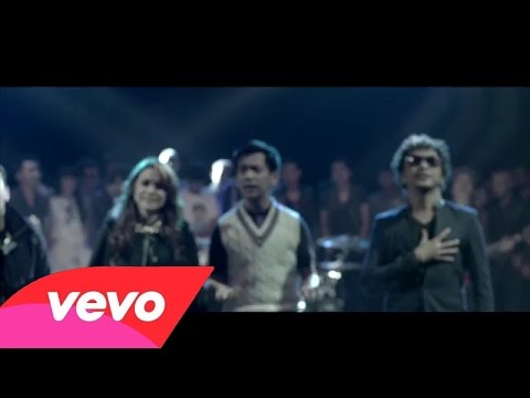 D'Masiv featuring Ariel, Giring, Momo - Esok Kan Bahagia (Origianl Clip) [1080p HD]