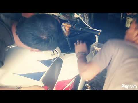 Tukang bengkel yg ganteng