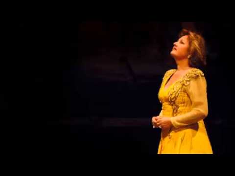 Edita Gruberova.  E strano!. Ah, fors'è lui...Sempre libera.  La Traviata.