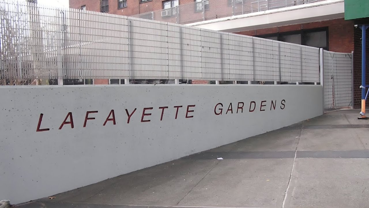 Lafayette Gardens Projects Brooklyn NYC 🗽 RECOGNIZE THE HISTORY IN HIP HOP