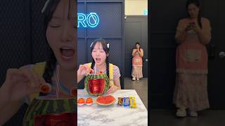 엄마 몰래 맛있는 걸 먹고 싶어요 🍉👀