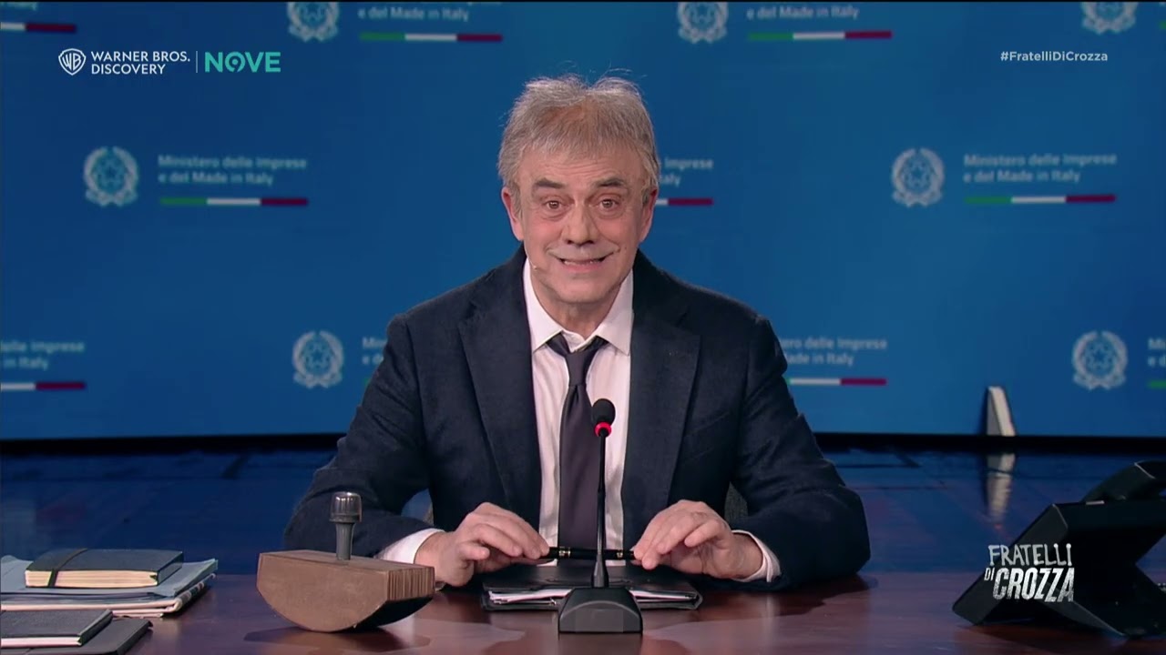 Crozza Urso "Dobbiamo tirare l'incinta per l'impanata dei prezzi" | Fratelli di Crozza