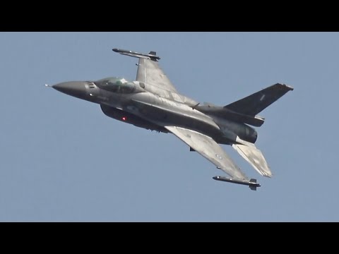 Lockheed Martin F-16CJ Fighting Falcon Hellenic Air Force flying Display RIAT 2018 Fairford AirShow