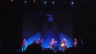 Jenny Lewis, Ben Gibbard and the Watson Twins - handle me with care