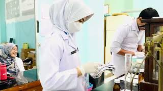 Download lagu Praktikum farmasi smkbi kelas xii a mp3