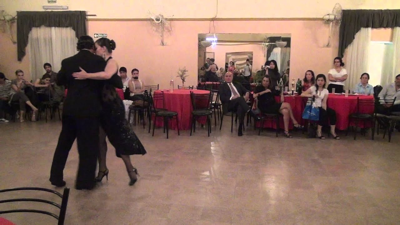 Maximiliano Cristiani y Anabella Brogioli - La milonga que faltaba (Edgardo Donato)