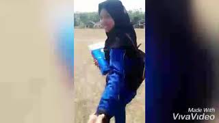 Download lagu Story wa baper, gandengan tangan, taken bye [anes ashter] mp3