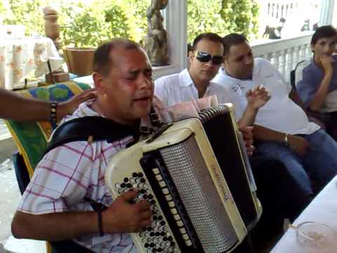 Pilos 2009 - Nen zelim da znam sta je mislila, Ranjen covek